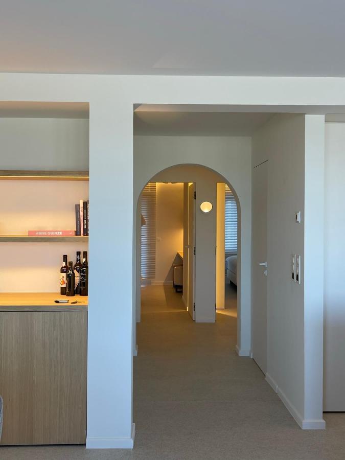 Apartamento Zeedijk Oostduinkerke Frontaal Zeezicht - Volledig Gerenoveerd 2022! Exterior foto