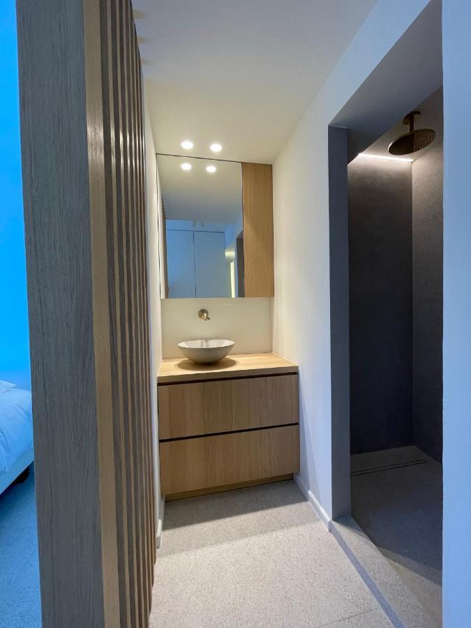 Apartamento Zeedijk Oostduinkerke Frontaal Zeezicht - Volledig Gerenoveerd 2022! Exterior foto